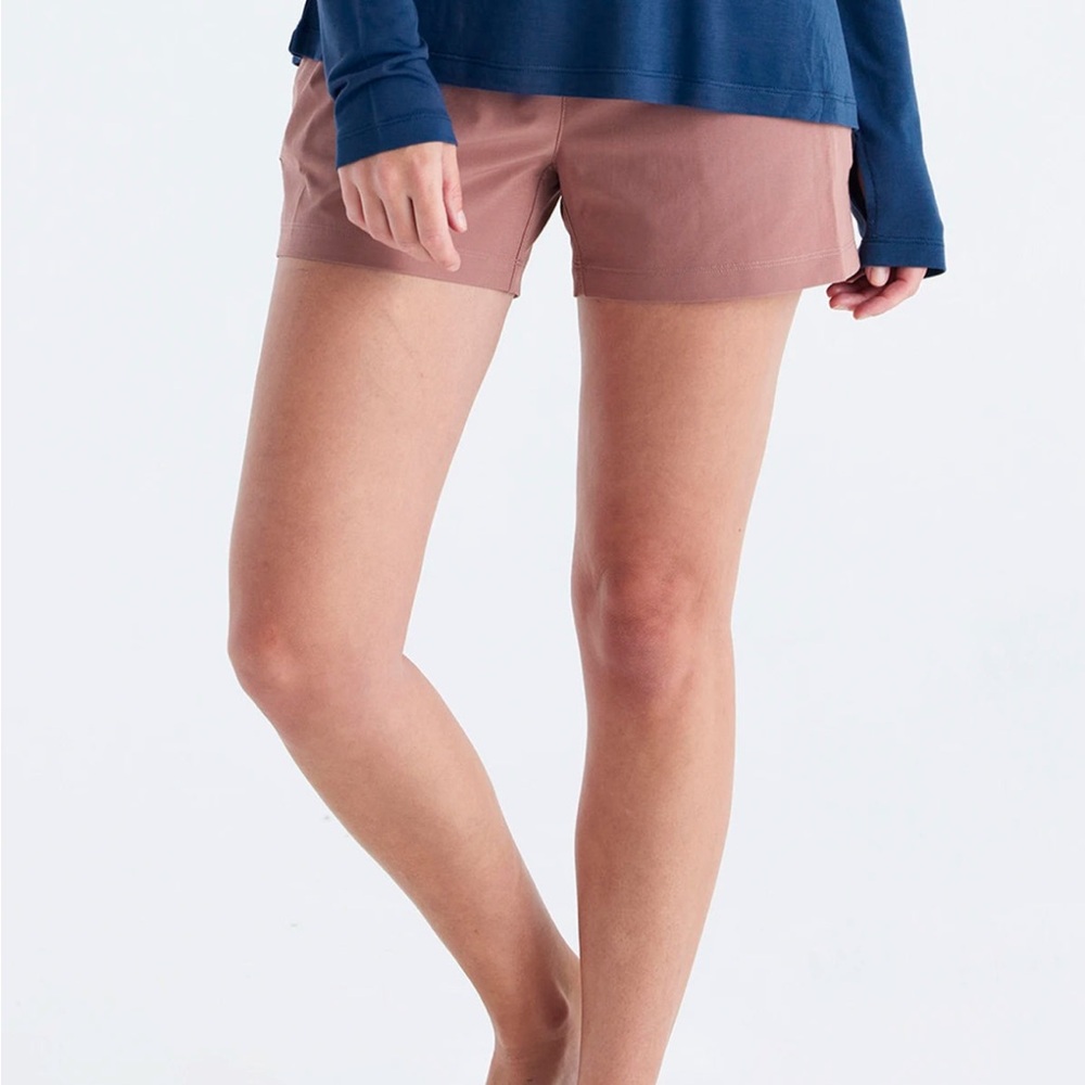 Free Fly Women’s Pull-On Breeze Short Light Sangria Pink Size Small - Picture 4 of 8